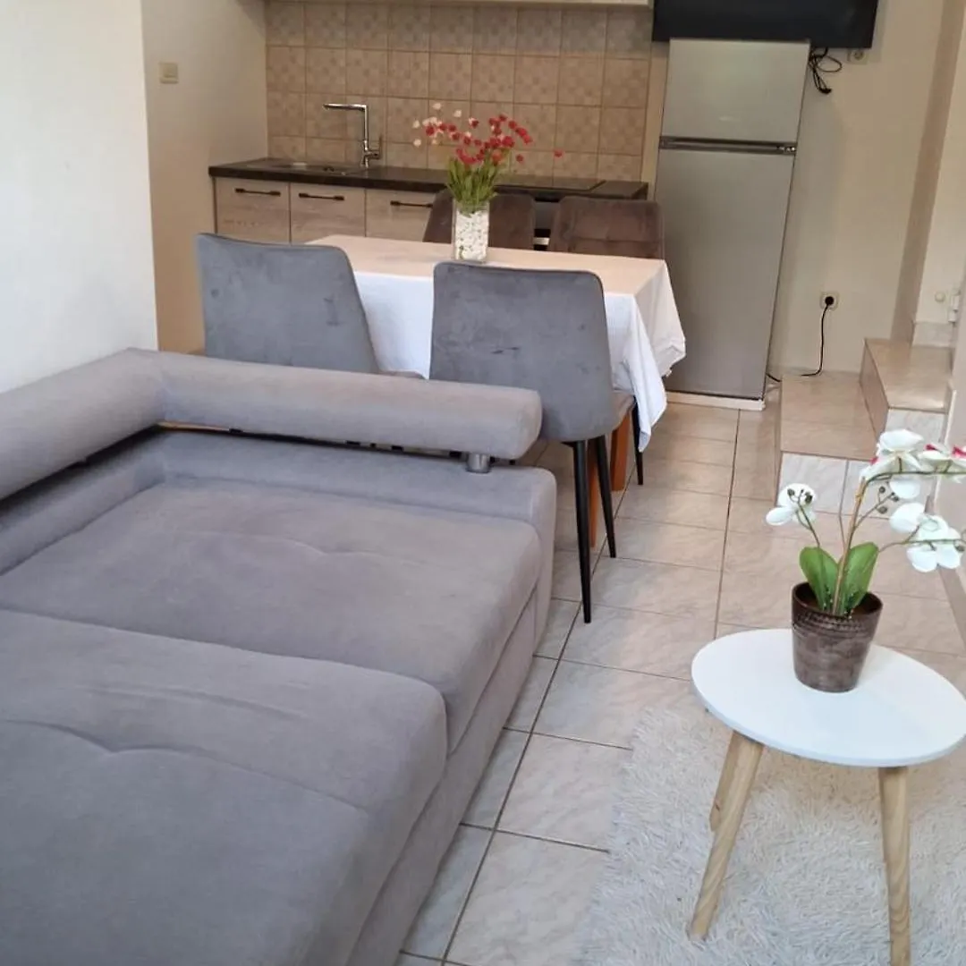Apartmani Niko Povljana 0*,  Croatie