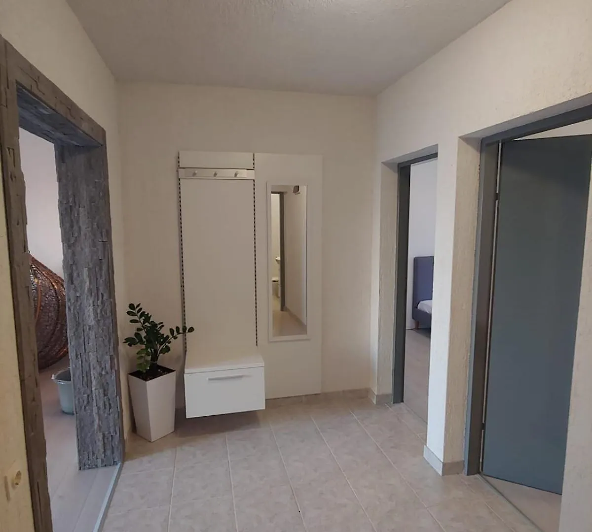 Apartmani Niko Povljana 0*,